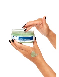 Aarkada Exfoliante sin aclarado Geranio 300g NOVEDAD 2